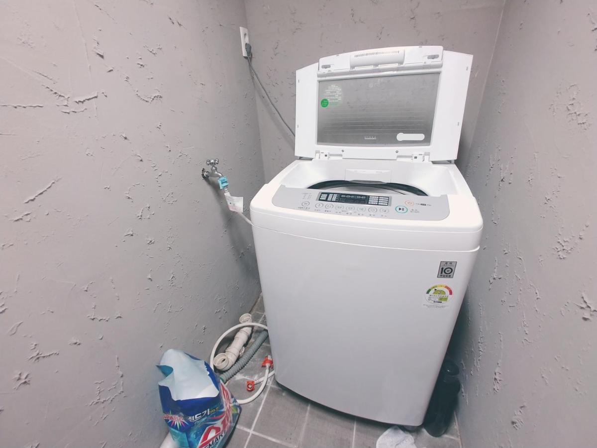 Baozen Guesthouse Jeju Dış mekan fotoğraf